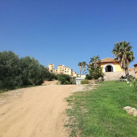 מלון Punta Moros 4*